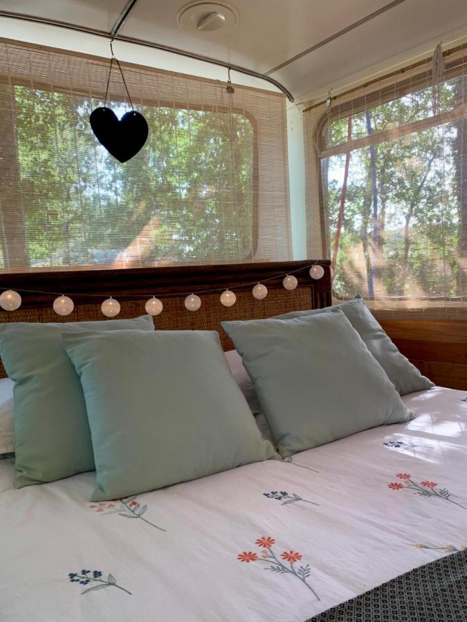Magic Roof Top Bus With Big Bath In The Tree Forest! Mimizan-Plage Kültér fotó